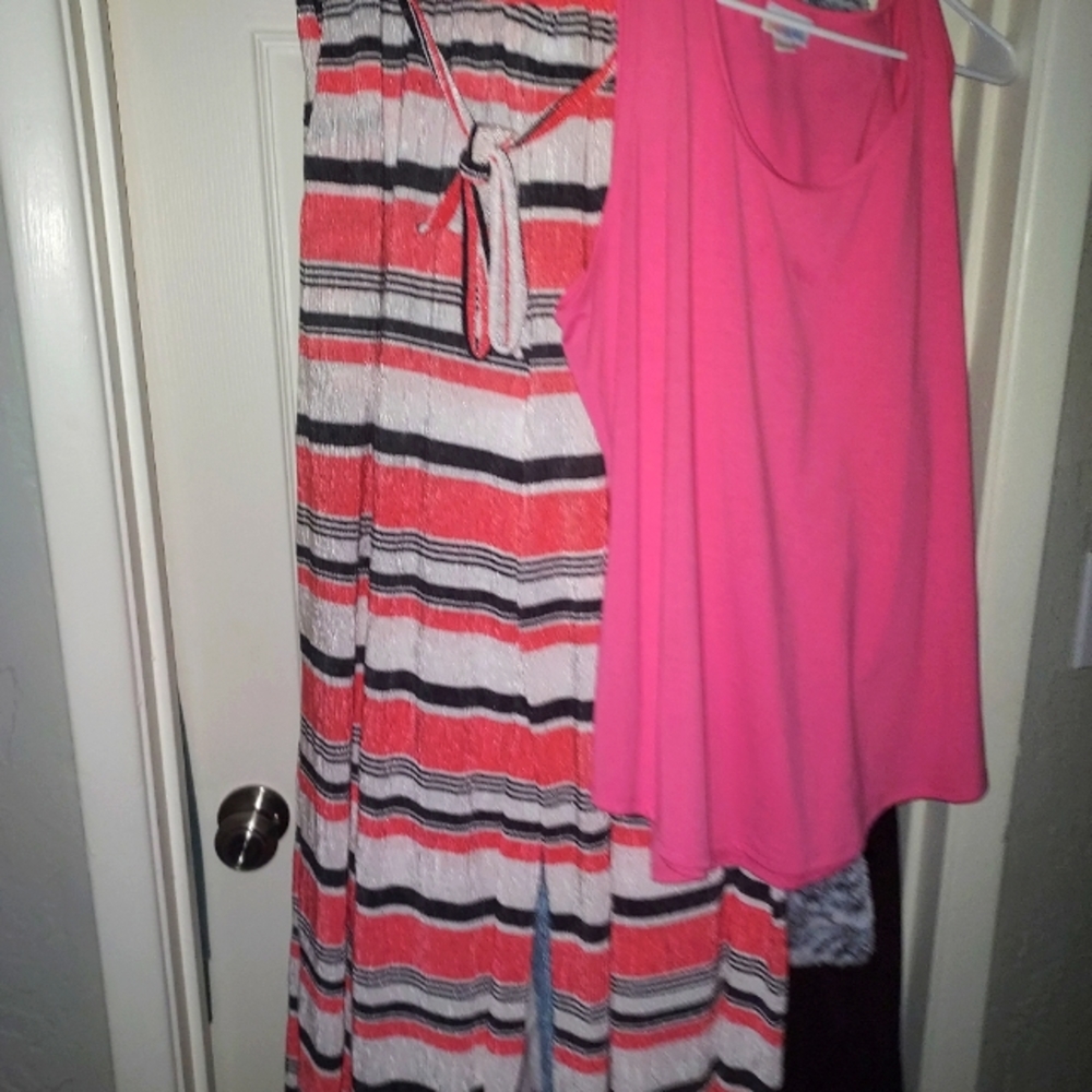 Lularoe outfit dianne pants tank top both very stretchy